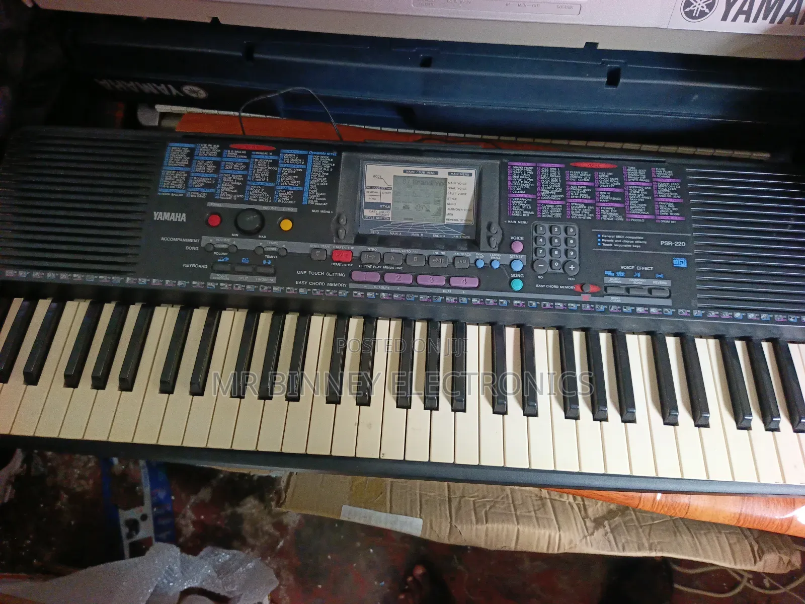 Yamaha Psr220