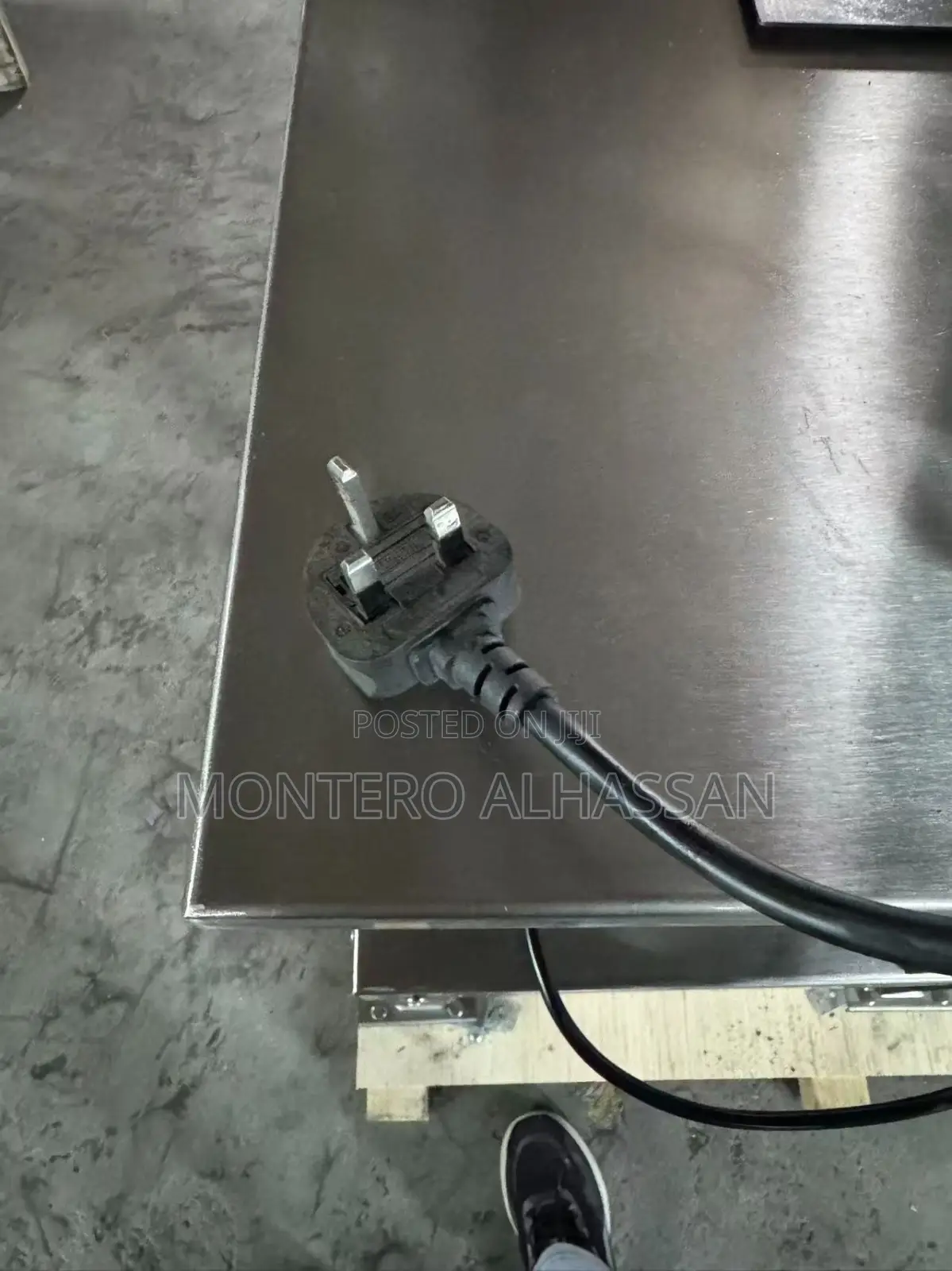 Bone Saw / Meat Cutting Machine