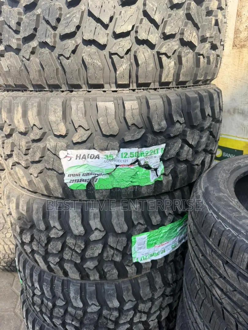 33/12.50 R20 Rough Tyres