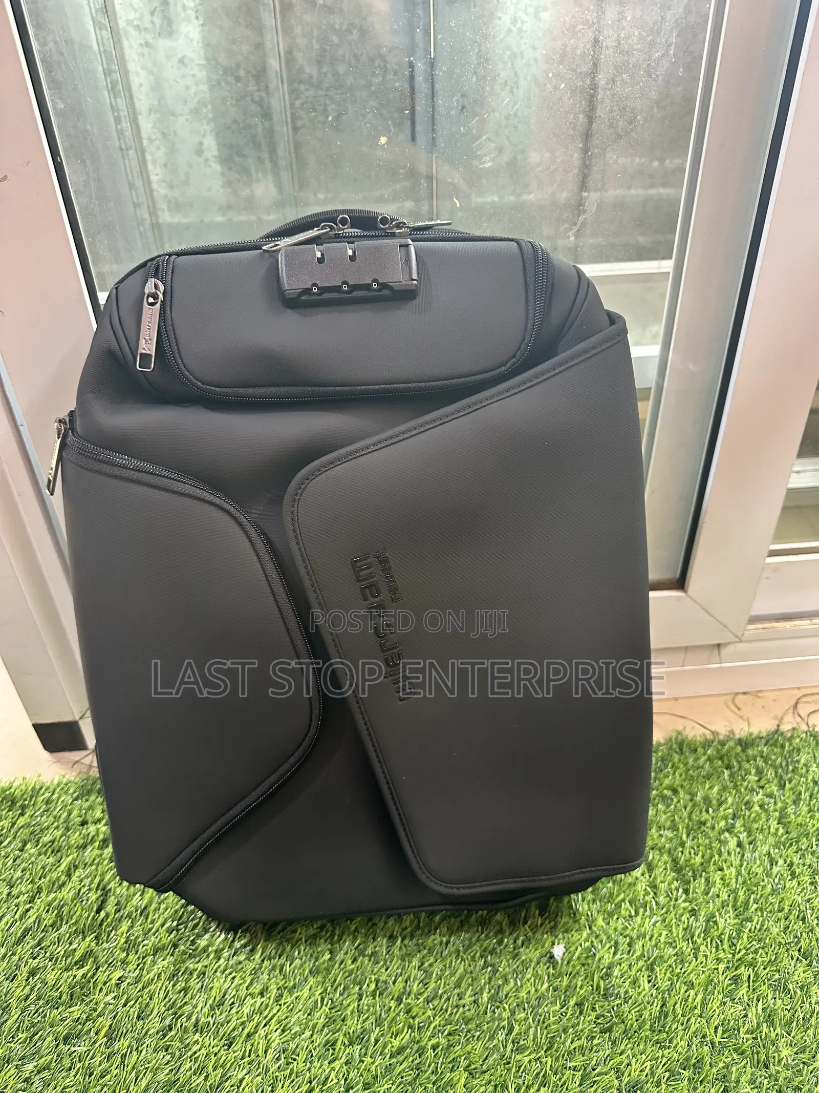 Quality and Classic Office /Laptop Bag