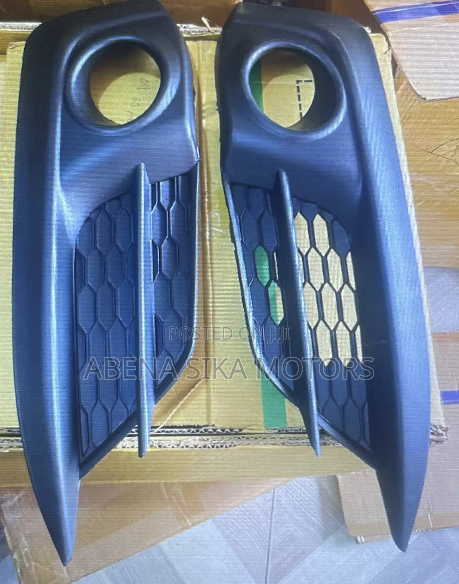 Honda Civic 2016-2018 Fog Light Cover