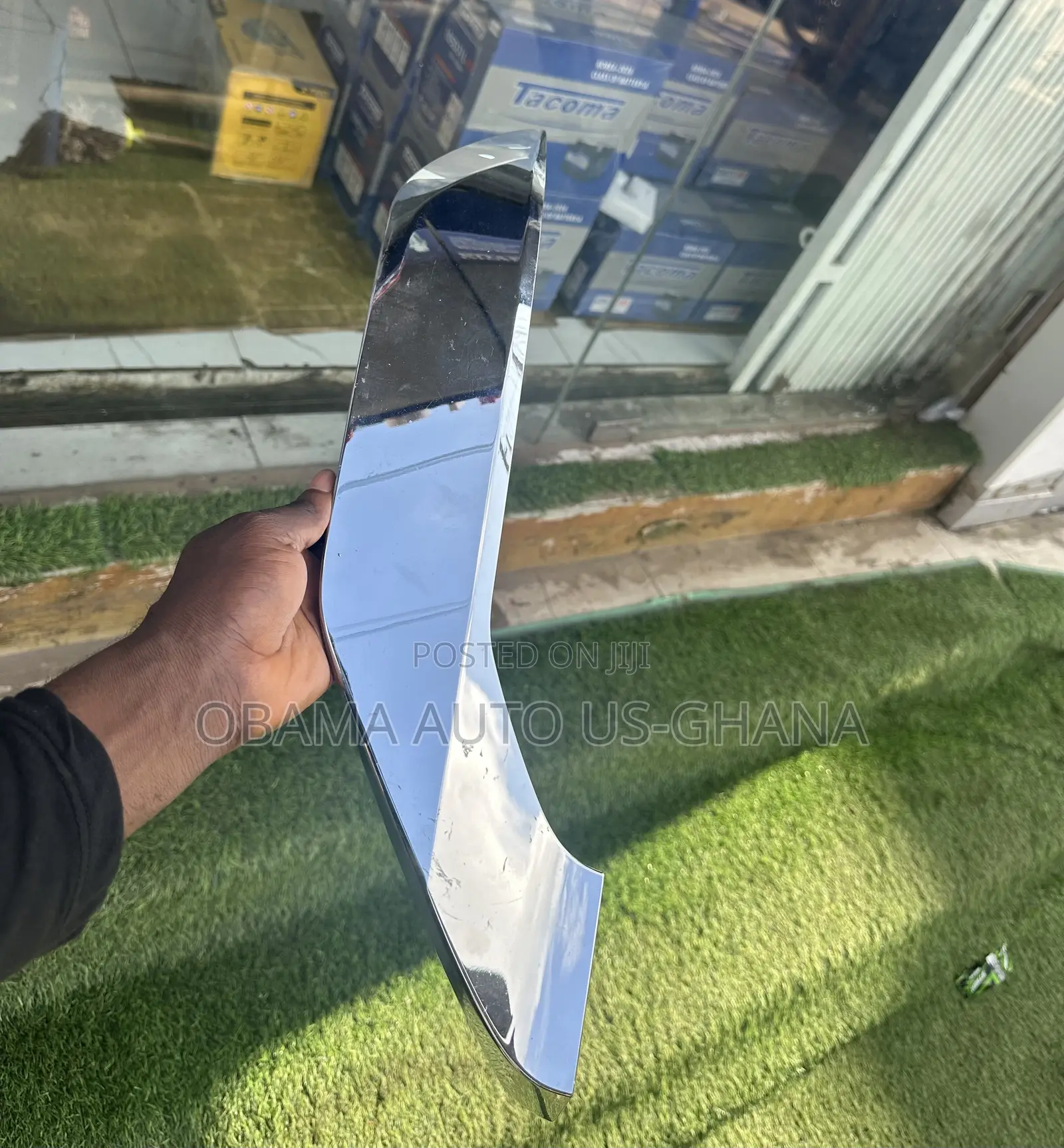 Outlander Bumper Lower Chrome Shining With No Foglamp 2022 2023 2024
