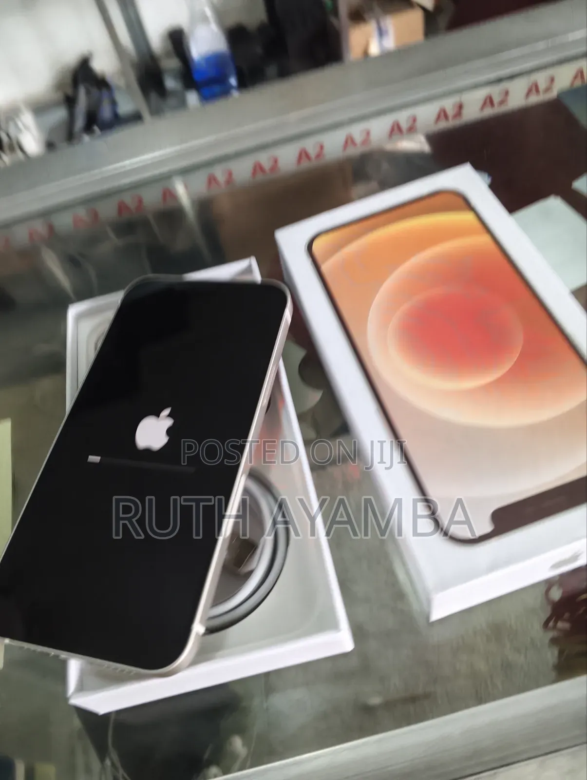 New Apple iPhone 12 64 GB Silver