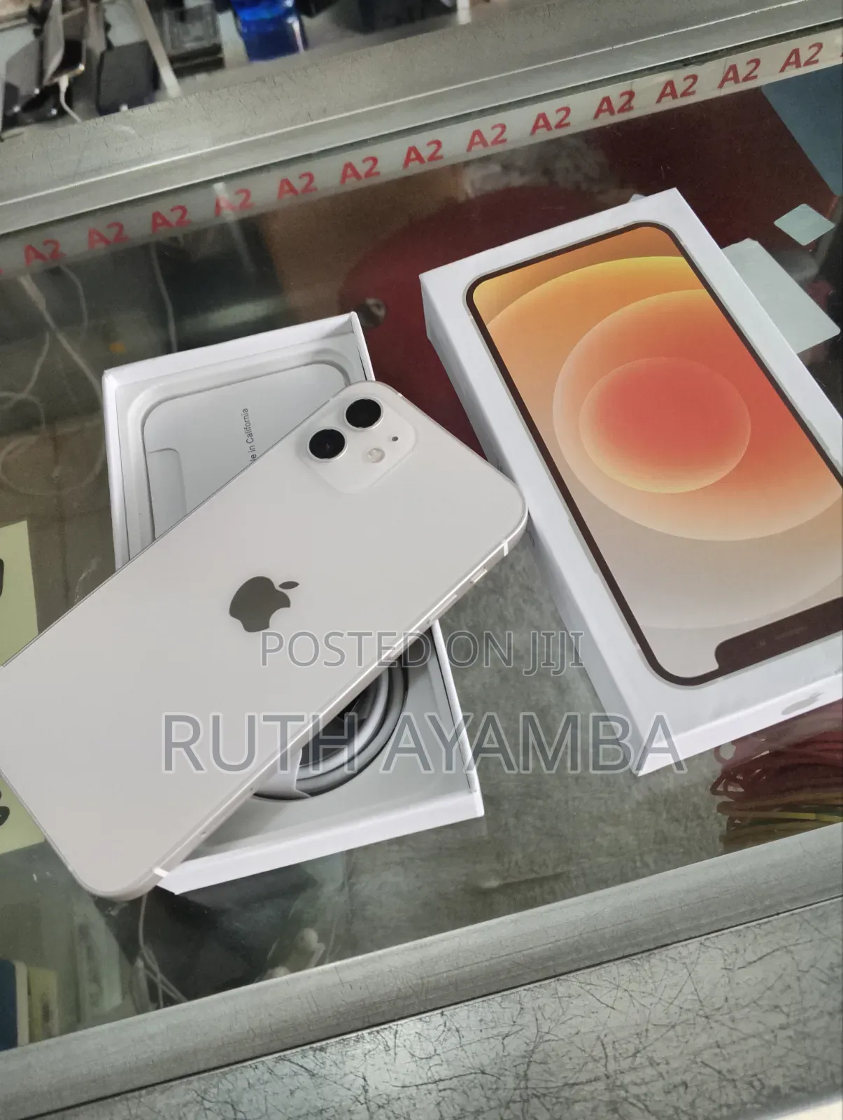 New Apple iPhone 12 64 GB Silver