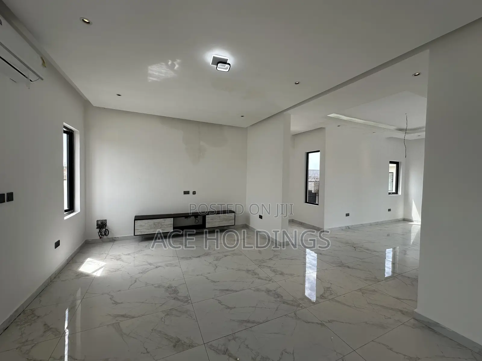 4bdrm Mansion in East Legon Hills for sale