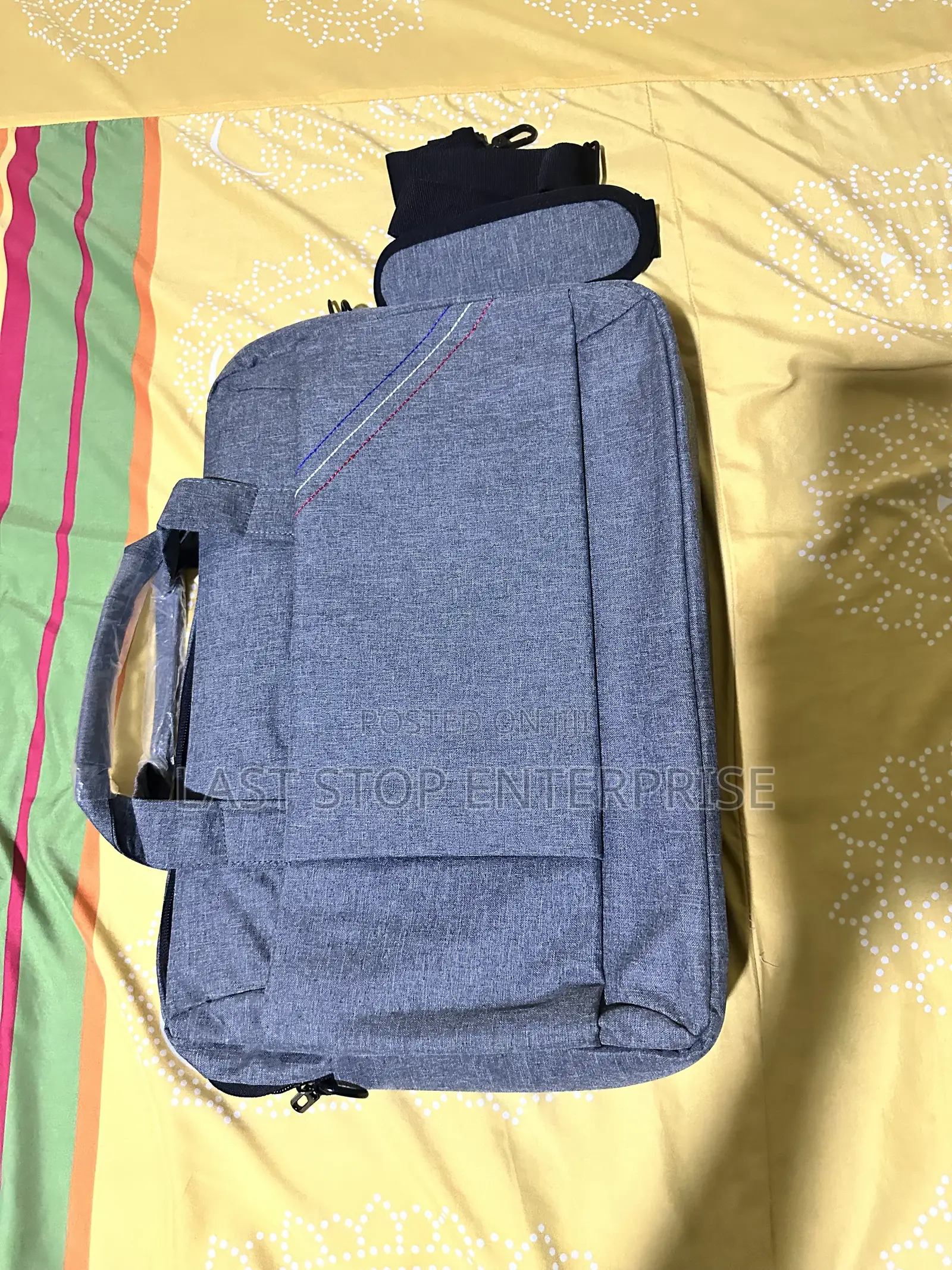 Quality and Classic 15 Inches Laptop Bag