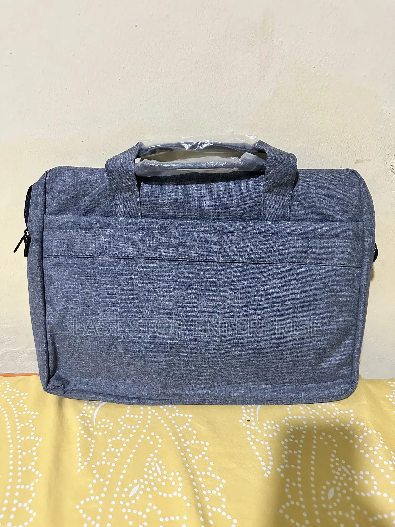 Quality and Classic 15 Inches Laptop Bag