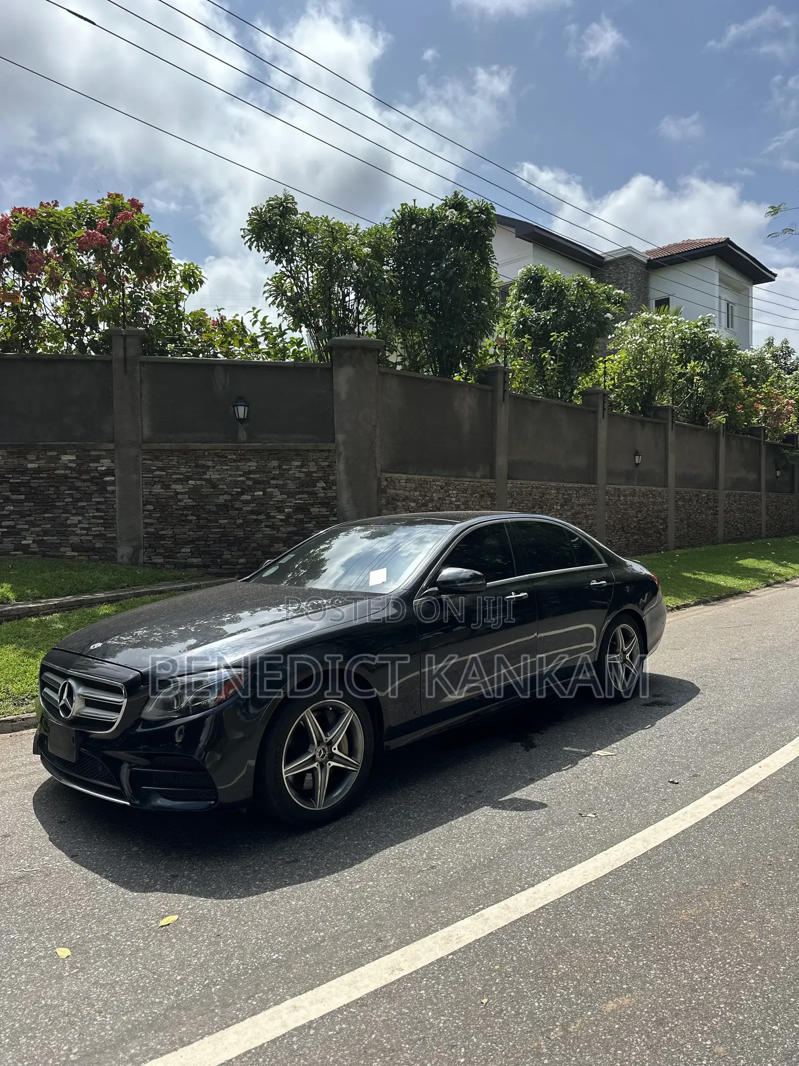 Mercedes-Benz E300 2018 Black