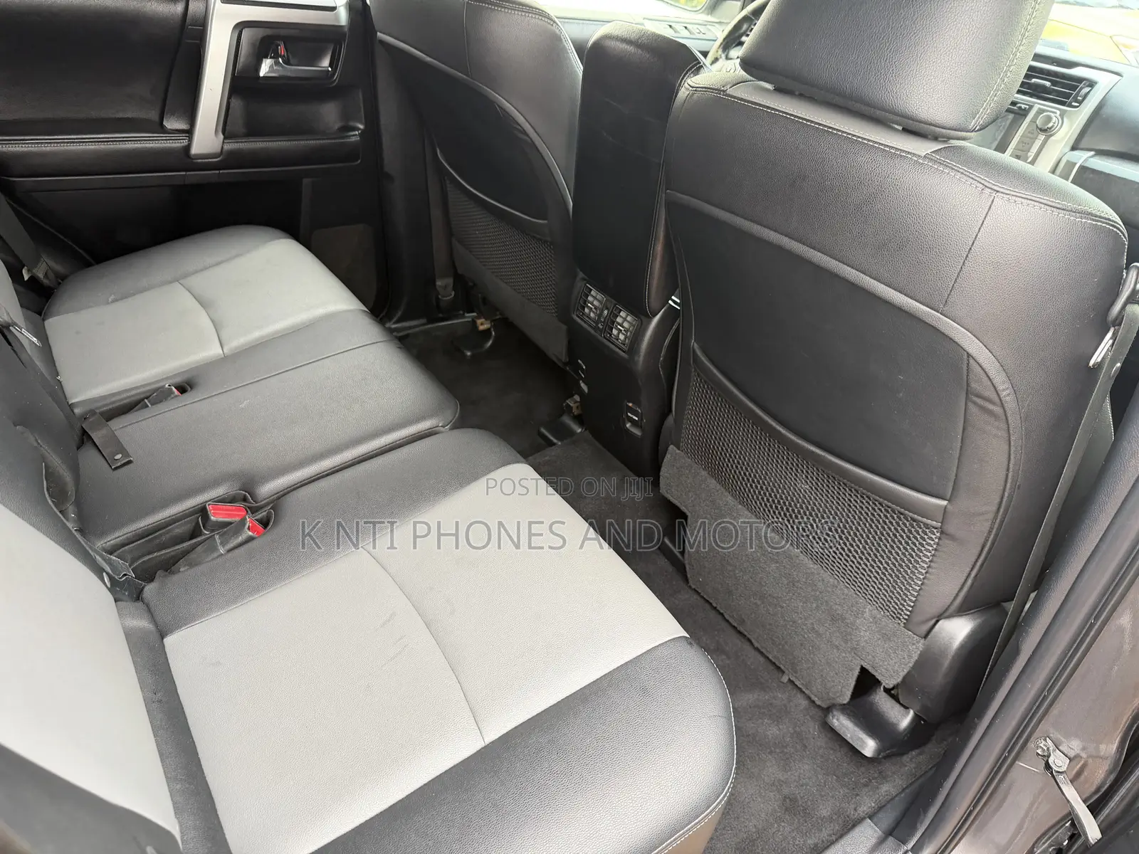 Toyota 4-Runner SR5 Premium 4dr 4x4 (4.0L 6cyl 5A) 2017 Gray