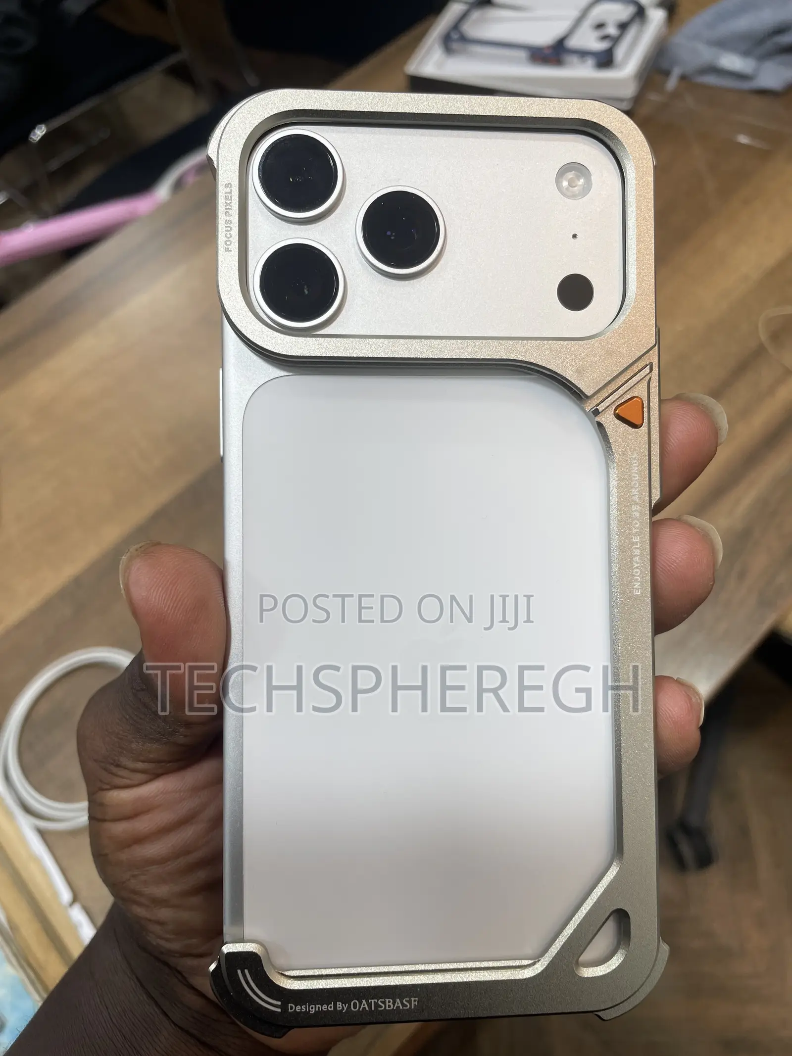 Luxury Frameless Metal Bumper Case – iPhone (All Models Available)