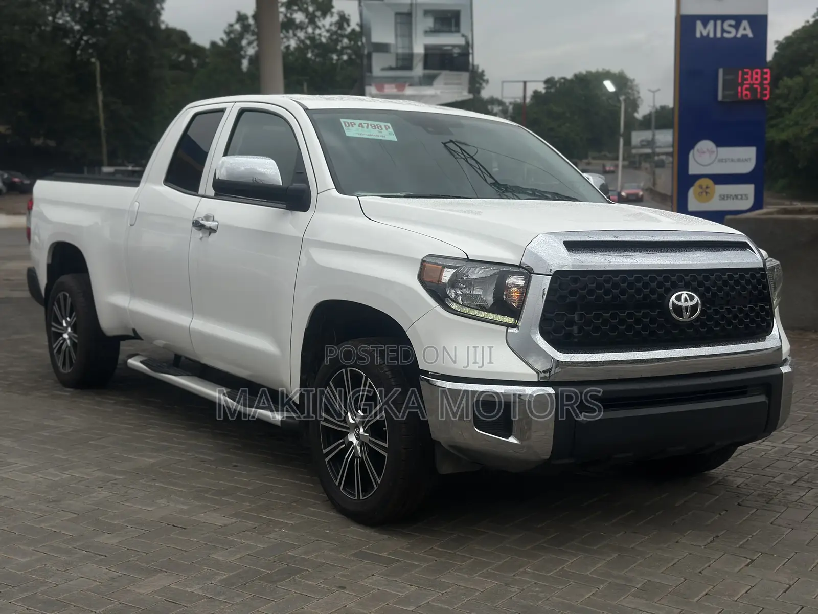 Toyota Tundra SR 2021 White