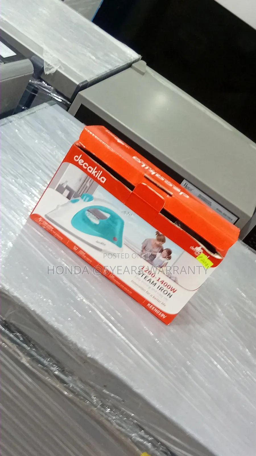 Look Sharp Every Day With the Powerful Decakila Iron