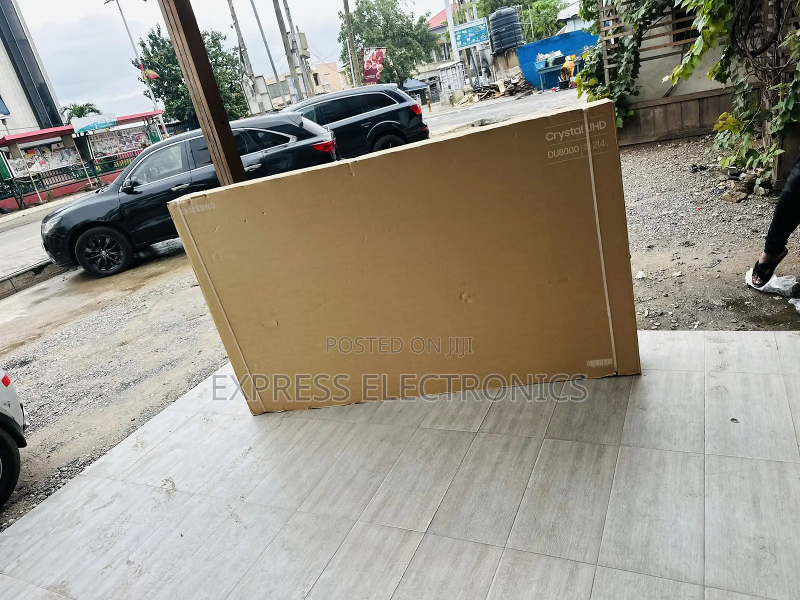 Ultra Modern 85 Inch Qled Q80c Smart Tv (2023)