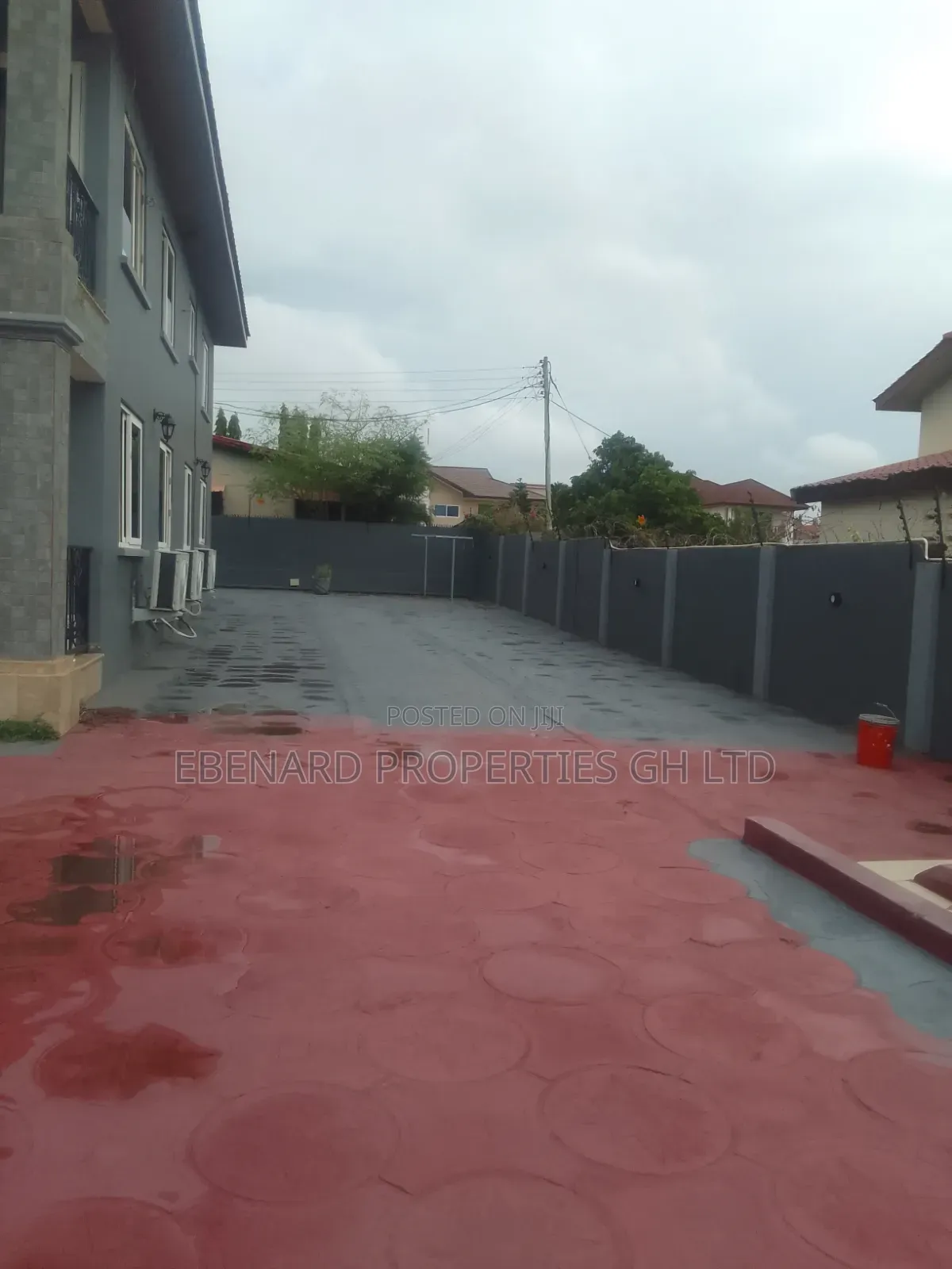 5bdrm House in Ebenard Properties, Lashibi for rent