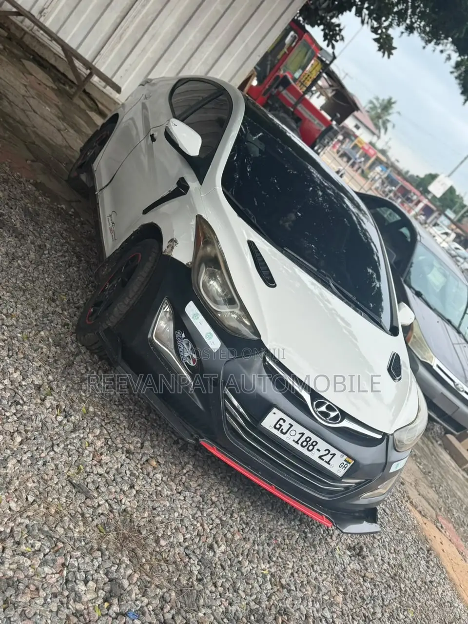 Hyundai Elantra 2013 White