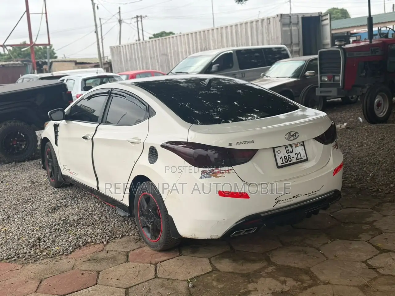 Hyundai Elantra 2013 White