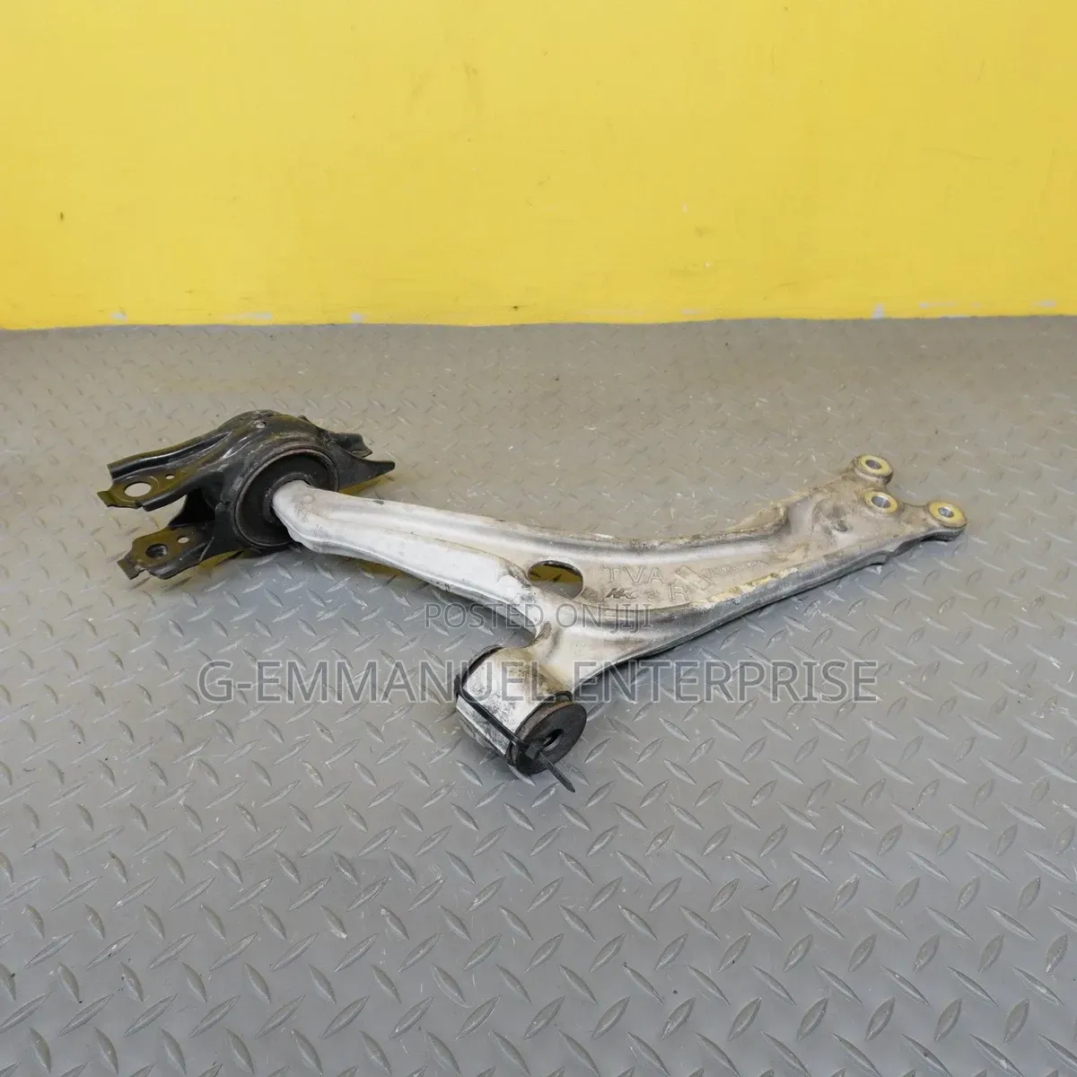 Honda Civic 2023,24,25 Lower Control Arms Pair. Original.