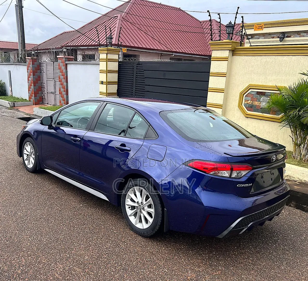Toyota Corolla SE 2020 Blue