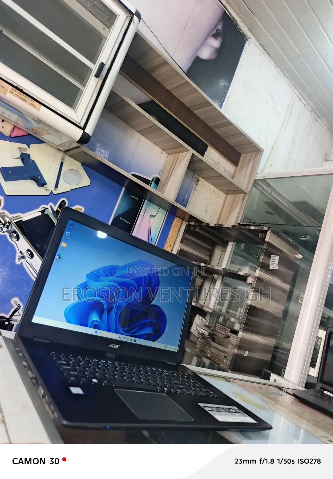 Laptop Acer 8GB Intel Core i3 HDD+SSD 128GB