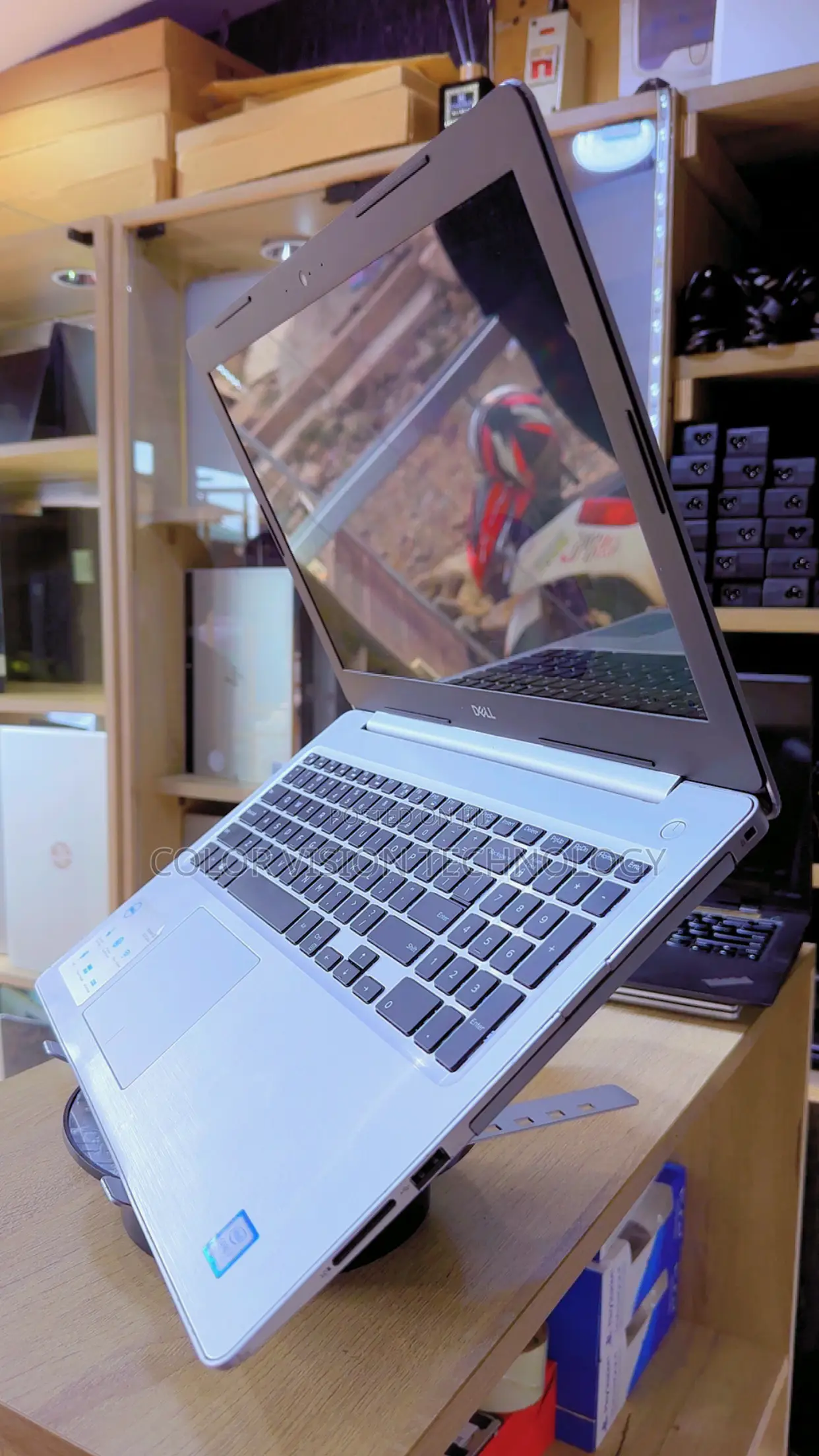 Laptop Dell Inspiron 15 8GB Intel Core i7 HDD+SSD 500GB