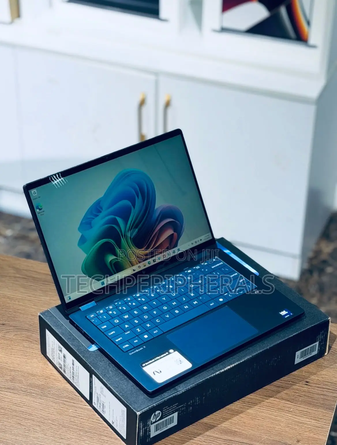 New Laptop HP OmniBook X Flip 14" 16GB Intel Core Ultra 7 SSD 1T