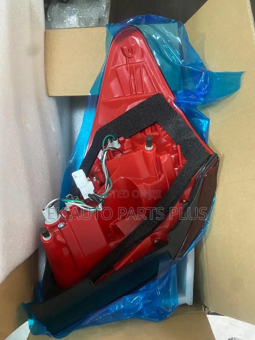 Toyota Rav4 Taillight 2009 2010 2011 2012