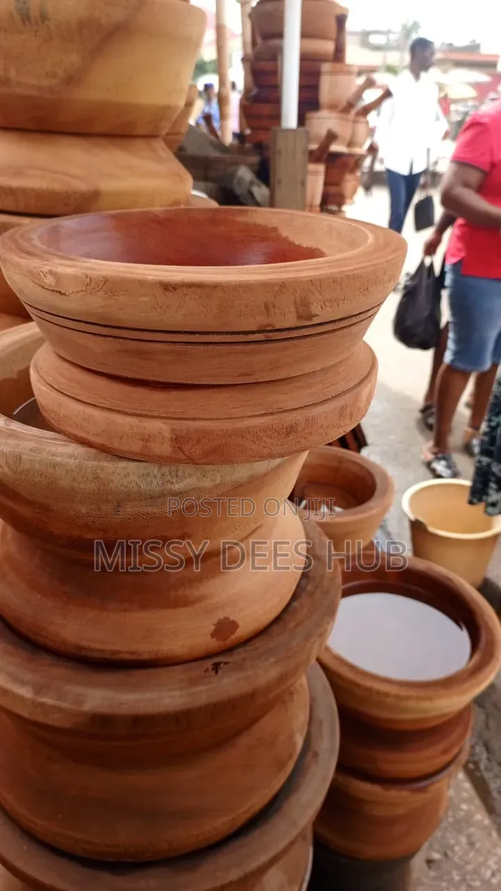 Medium Sized Fufu Mortar and Pestle