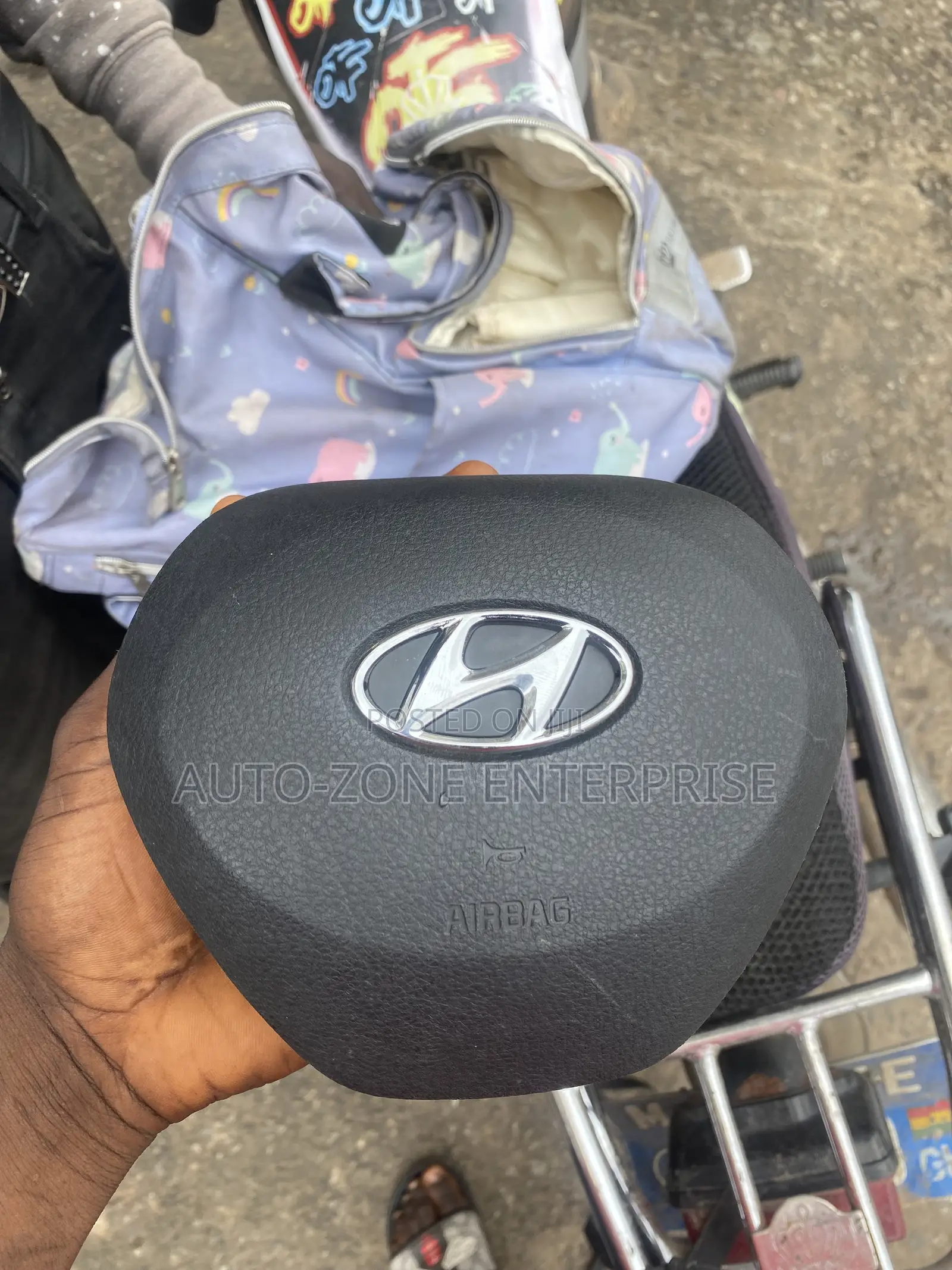Hyundai Santa Fe 2022 2023 2024 Steering Wheel Airbag Cover