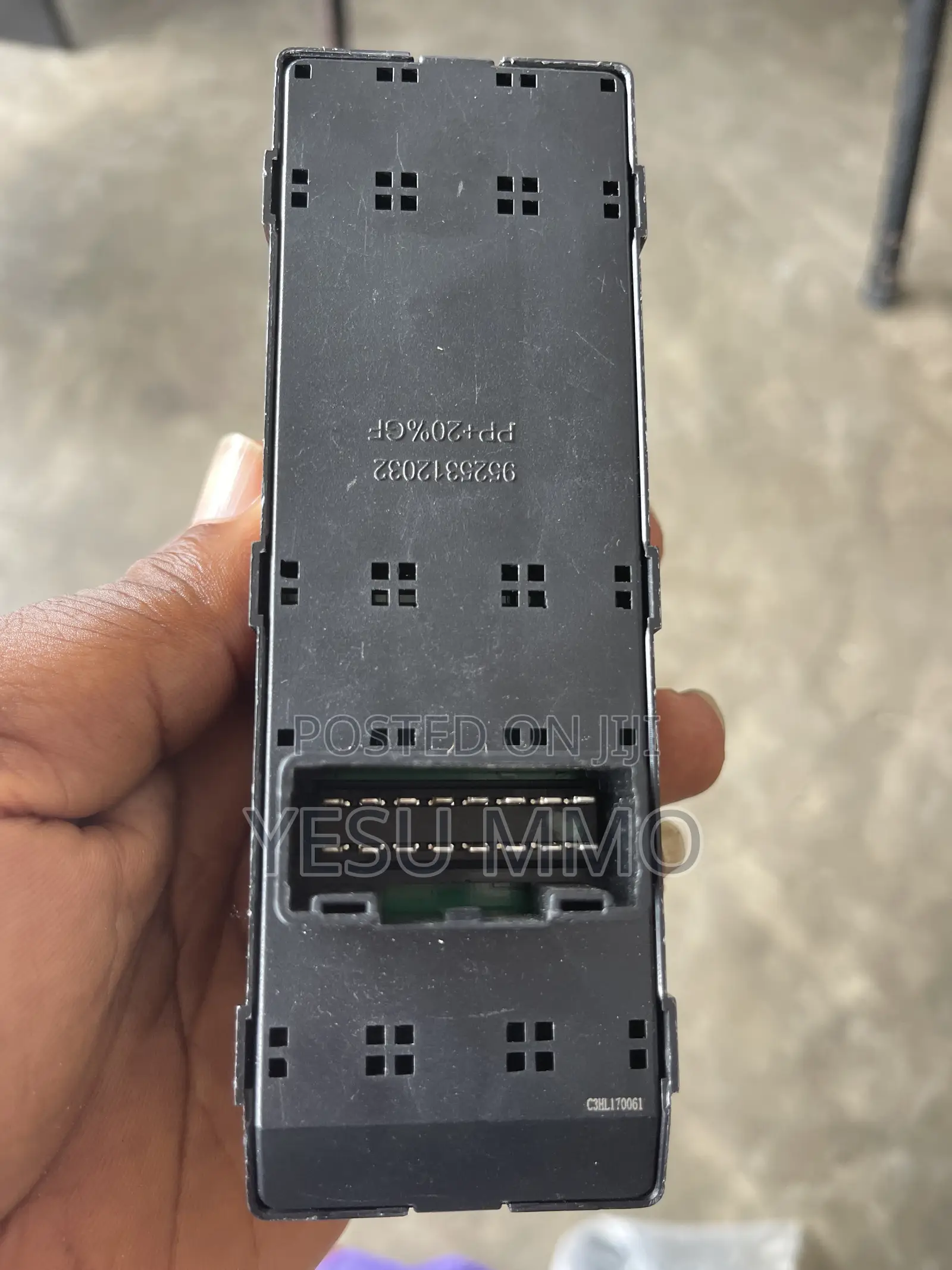 Hyundai Elantra 2012 Door Switch