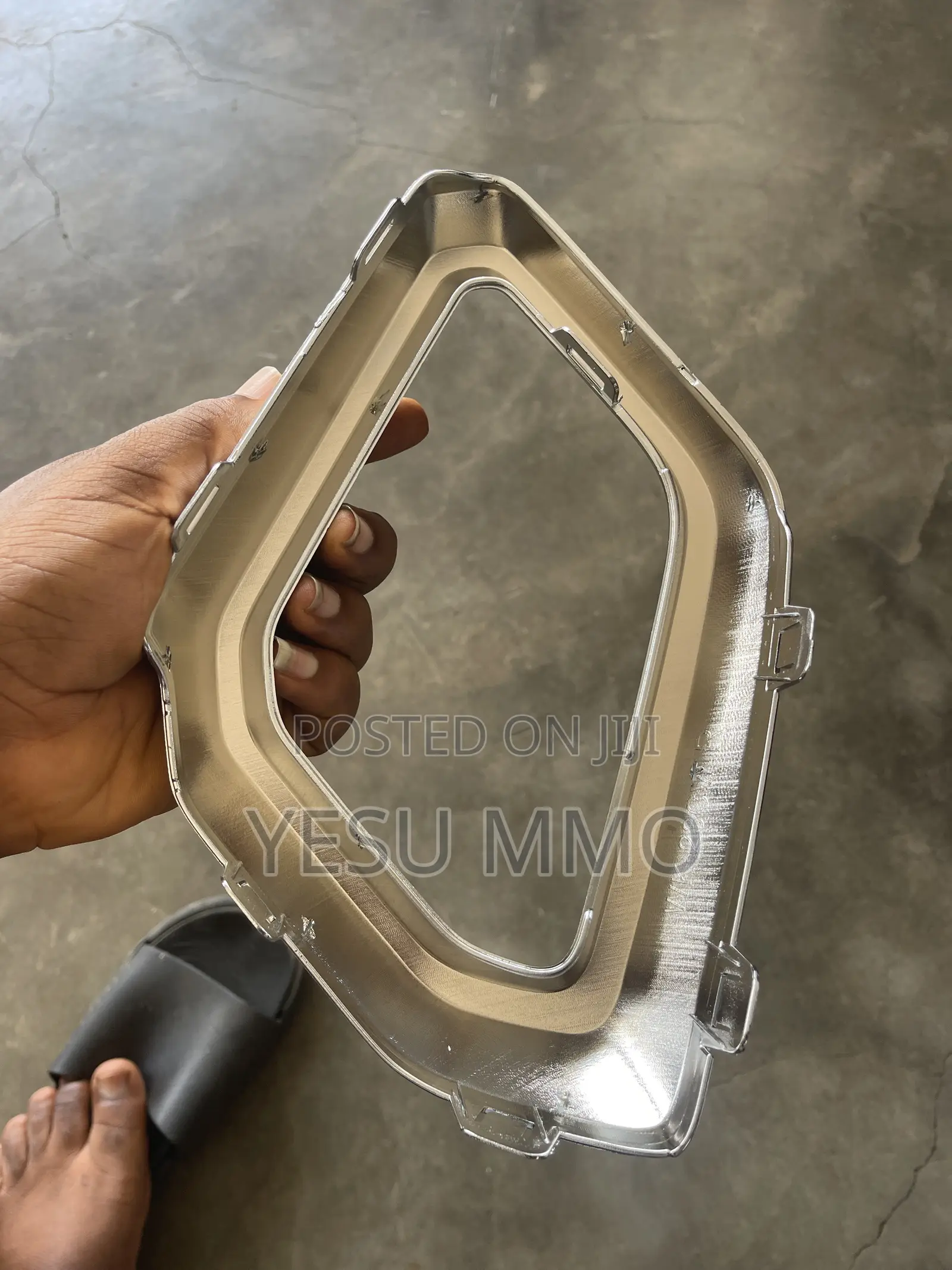 Honda CR-V 2024 Hybrid Bumper Air-Outlet