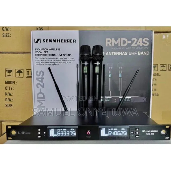 RMD-24s Wireless Microphone With 300 Meters. 2 Handle