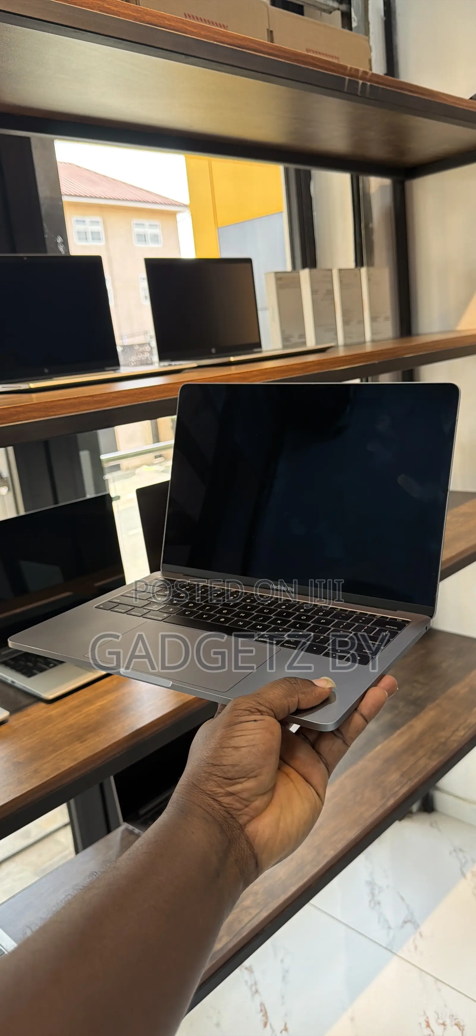 Laptop Apple MacBook Pro 2019 16GB Intel Core i7 SSD 500GB