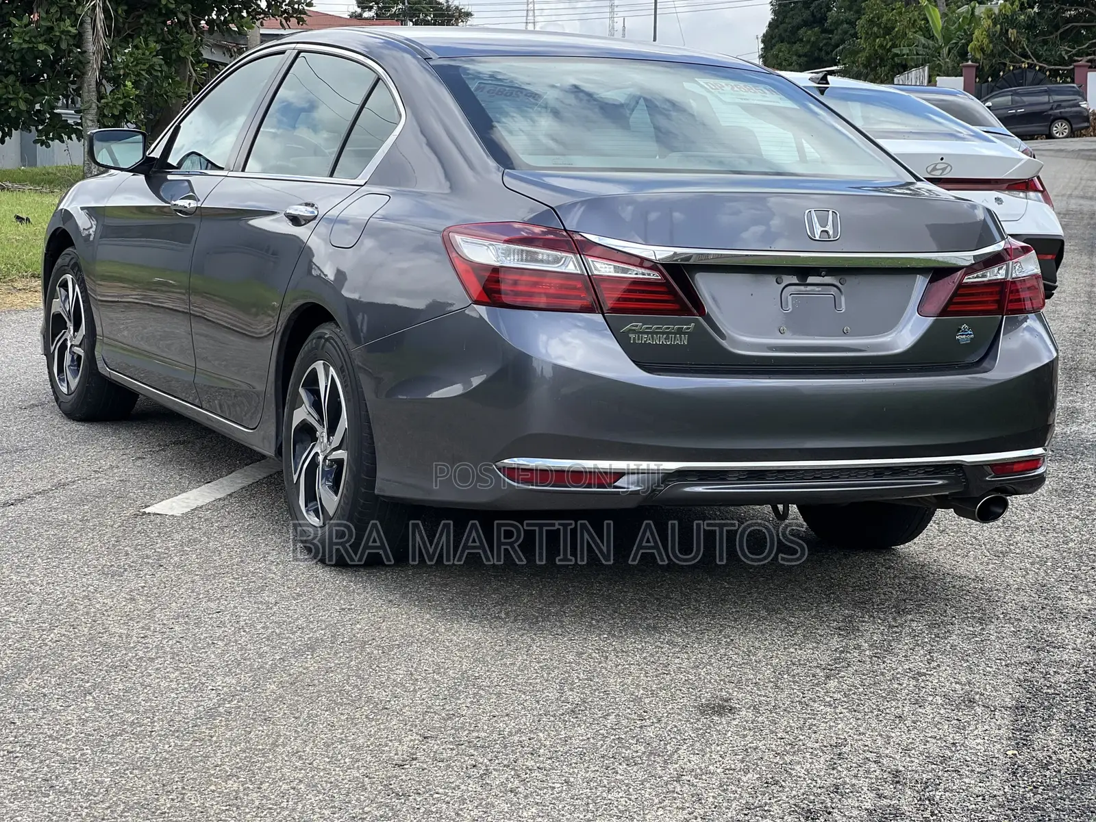 Honda Accord LX 4dr Sedan FWD (2.4L 4cyl 2A) 2017 Silver