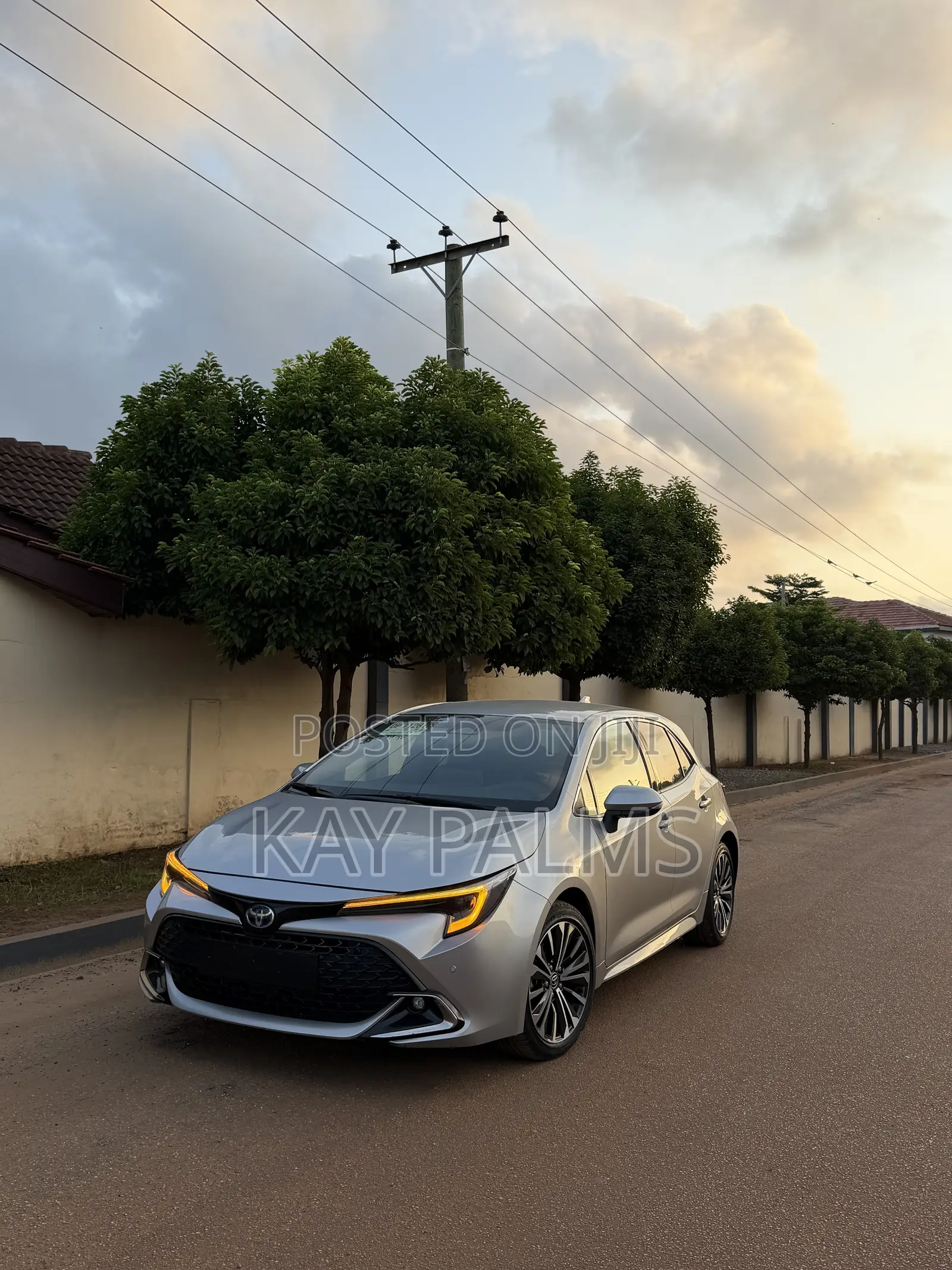 Toyota Corolla 2024 Silver