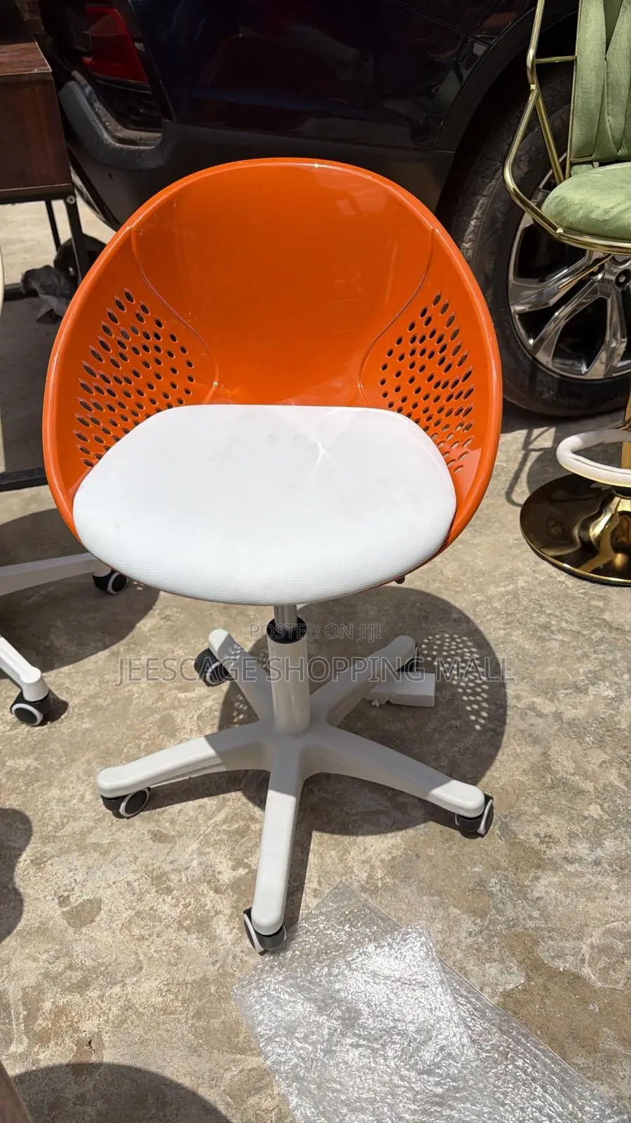 Modern Swivel Desk Chair With Perforated Back and Padded Seat