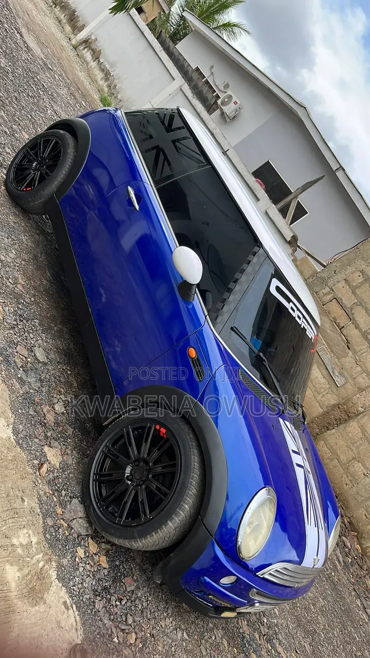 Mini Cooper 2005 Blue