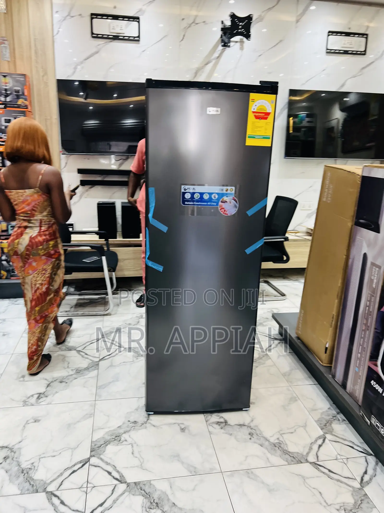 Extremely Adorable Pearl Single Door Upright Standing Freezer(Puf-370)