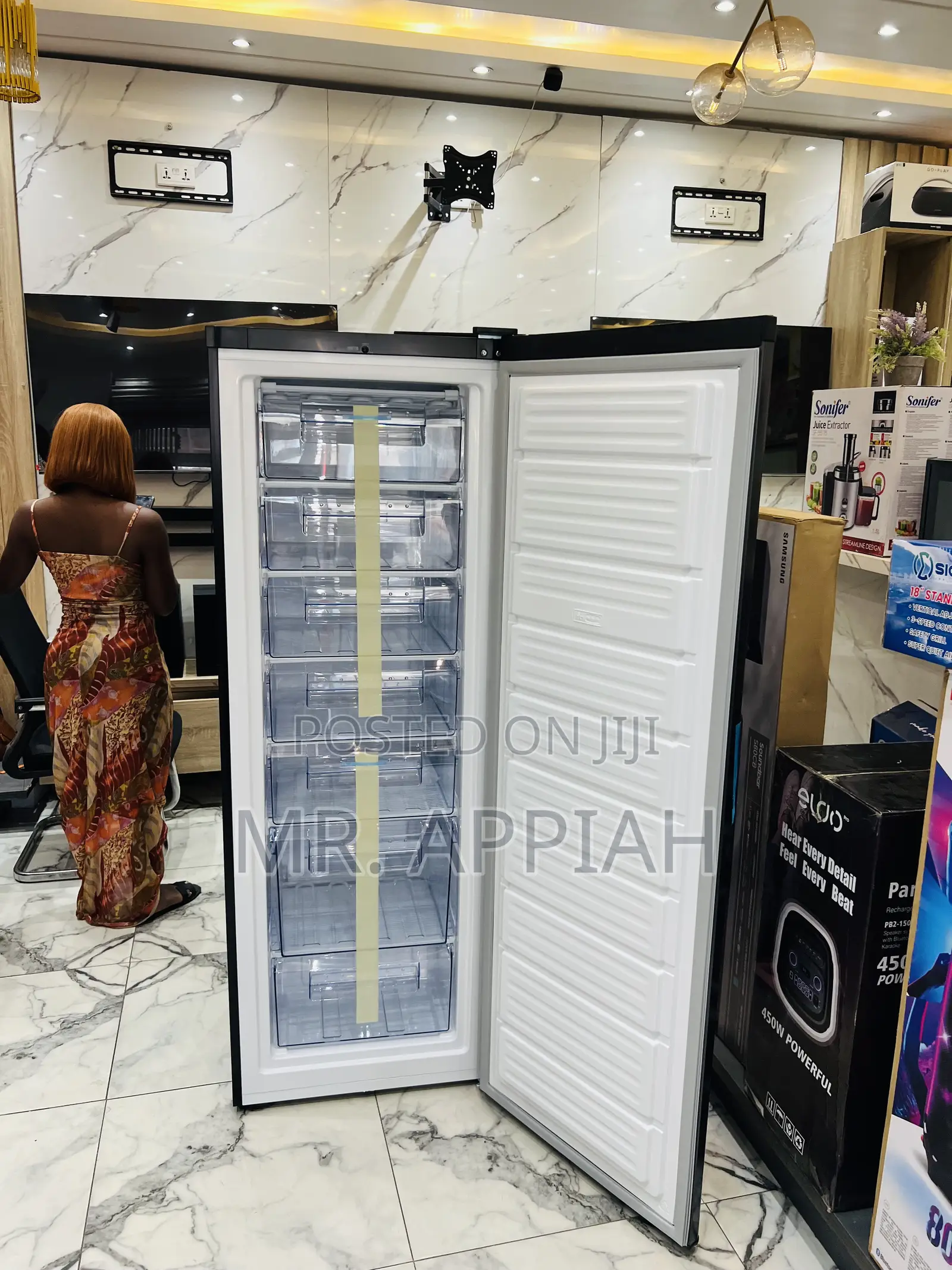 Extremely Adorable Pearl Single Door Upright Standing Freezer(Puf-370)