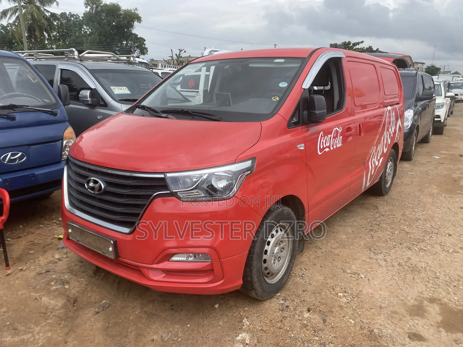 Hyundai Starex 2020 Red