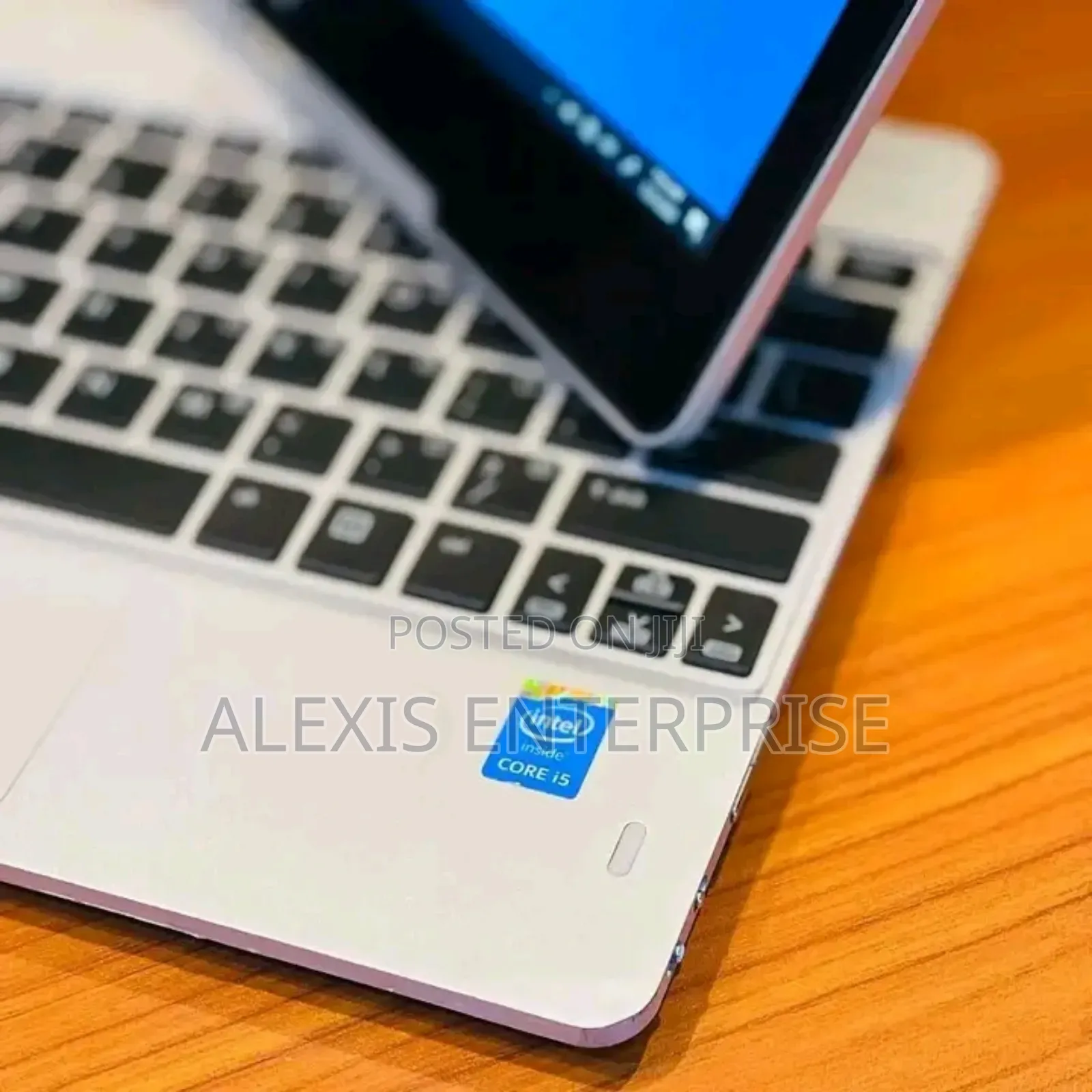 New Laptop HP EliteBook X2 1012 G1 8GB Intel Core i5 SSD 256GB