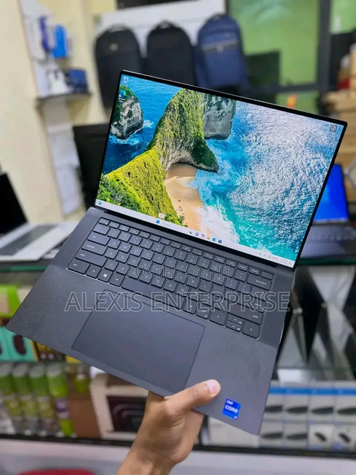New Laptop Dell XPS 15 32GB Intel Core i7 SSD 1T