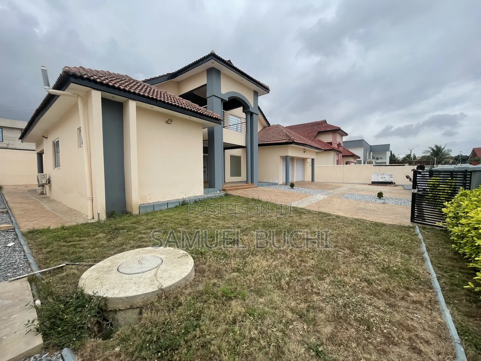 4Bedrooms Mansion for Rent