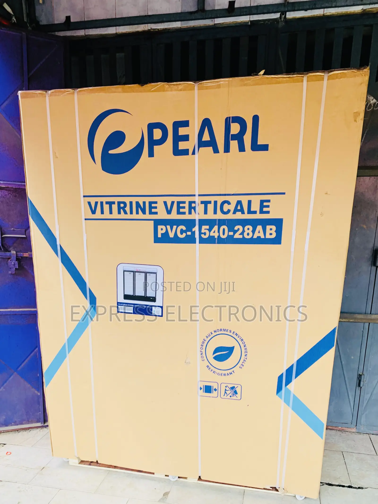 Get a New Sleek Three Door Pearl PVC-1540 Display Fridge