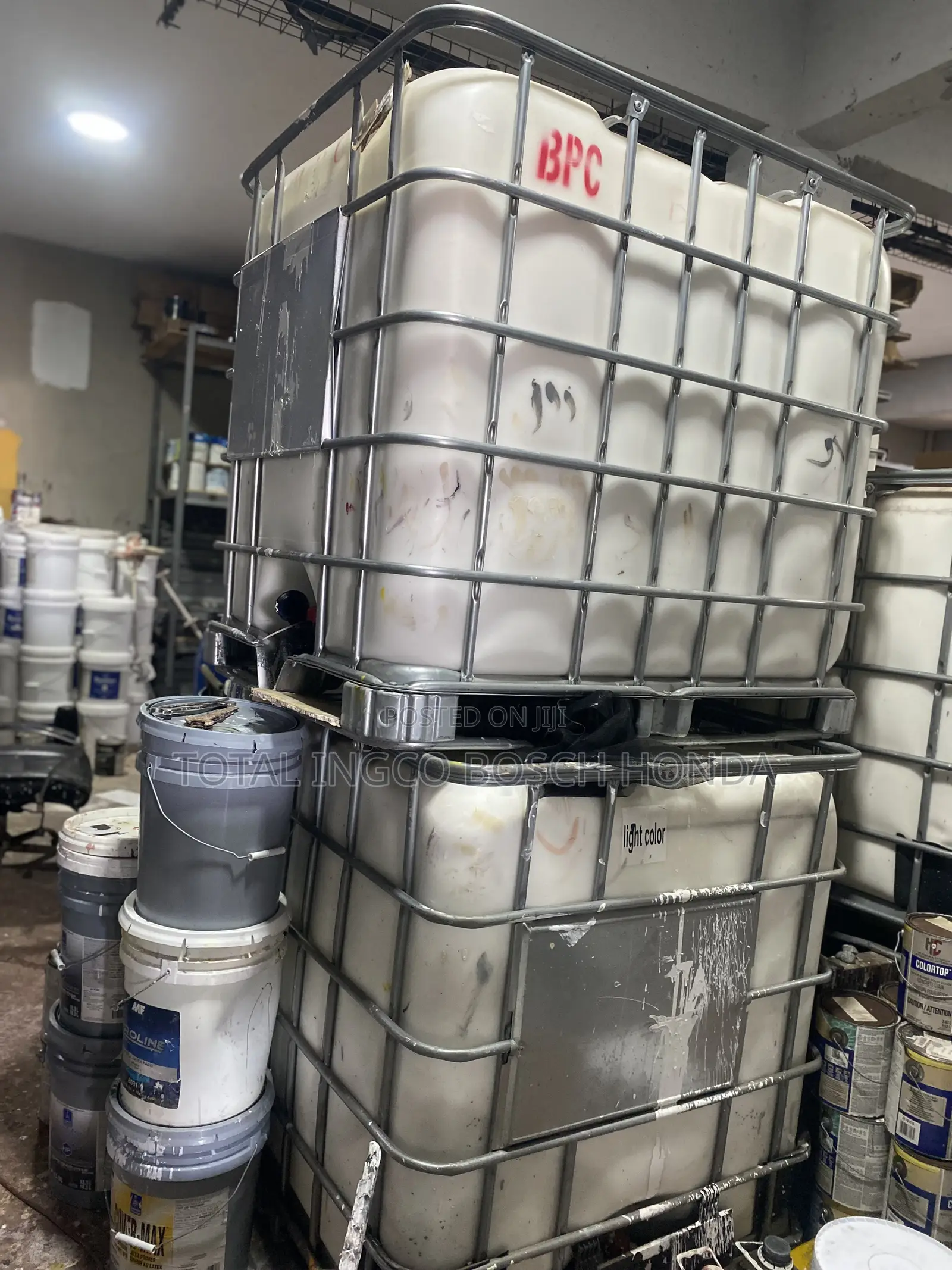 Paint Acrylic Semi Gloss Paint (Gray Color)