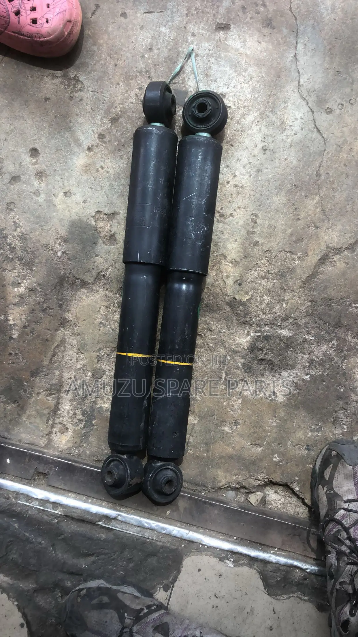 Lexus Rx350 Back Shocks