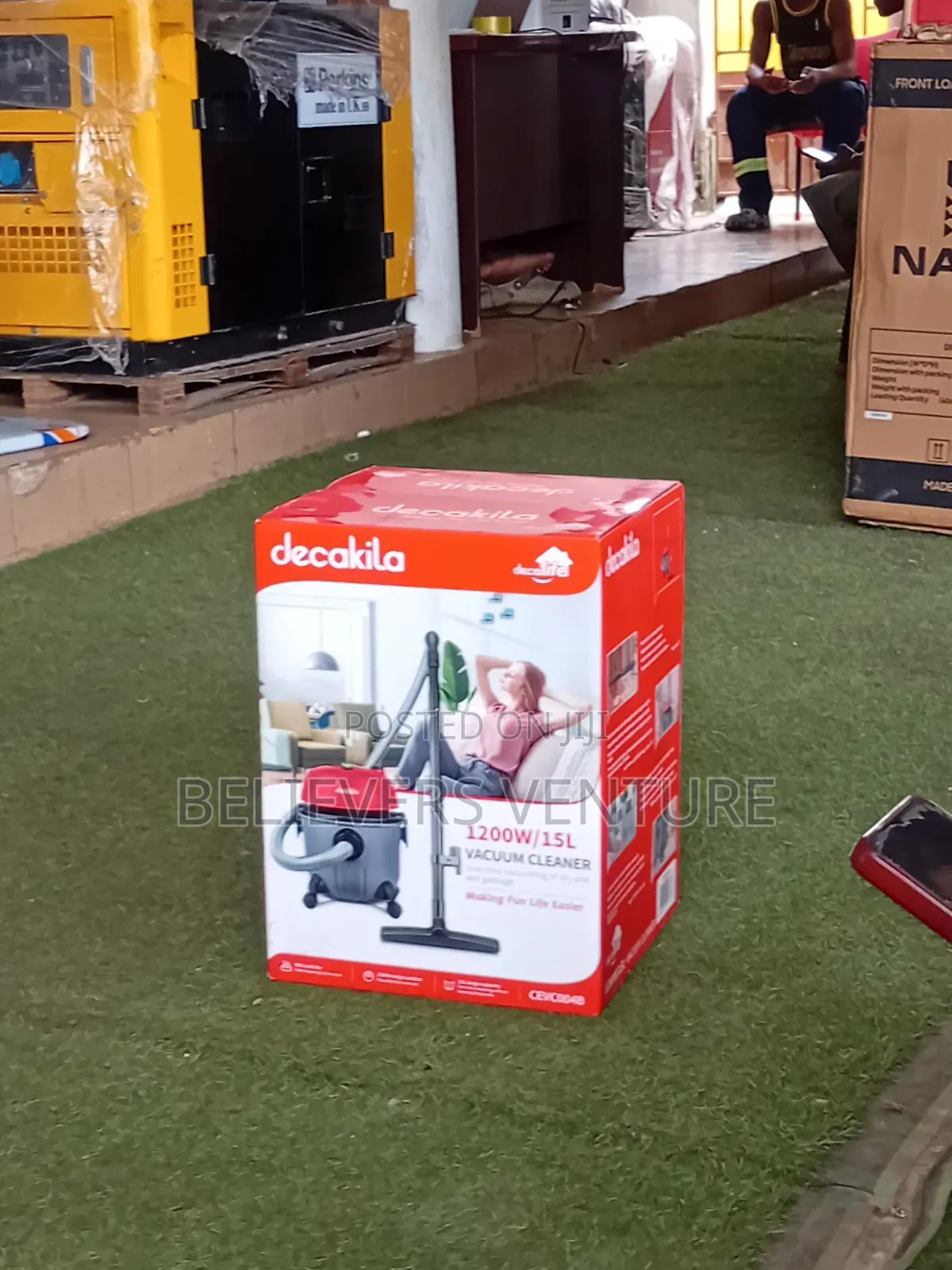 Bagless Vacuum Cleaner With Powerful Suction