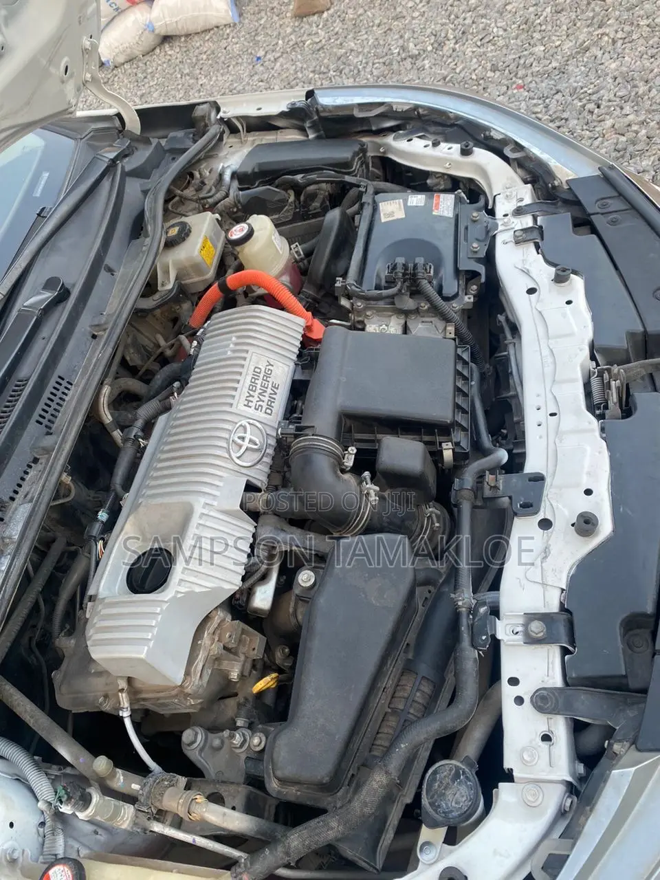Toyota Corolla XLE (1.8L 4cyl 2A) 2018 White