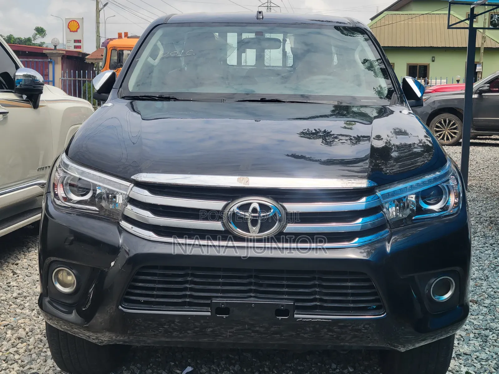 Toyota Hilux 2016 Black