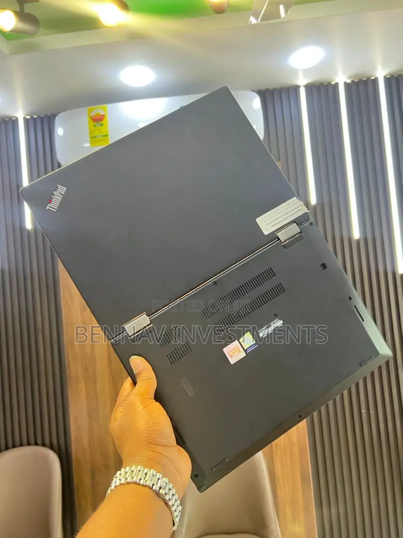 Laptop Lenovo ThinkPad X390 Yoga 8GB Intel Core i5 SSD 512GB