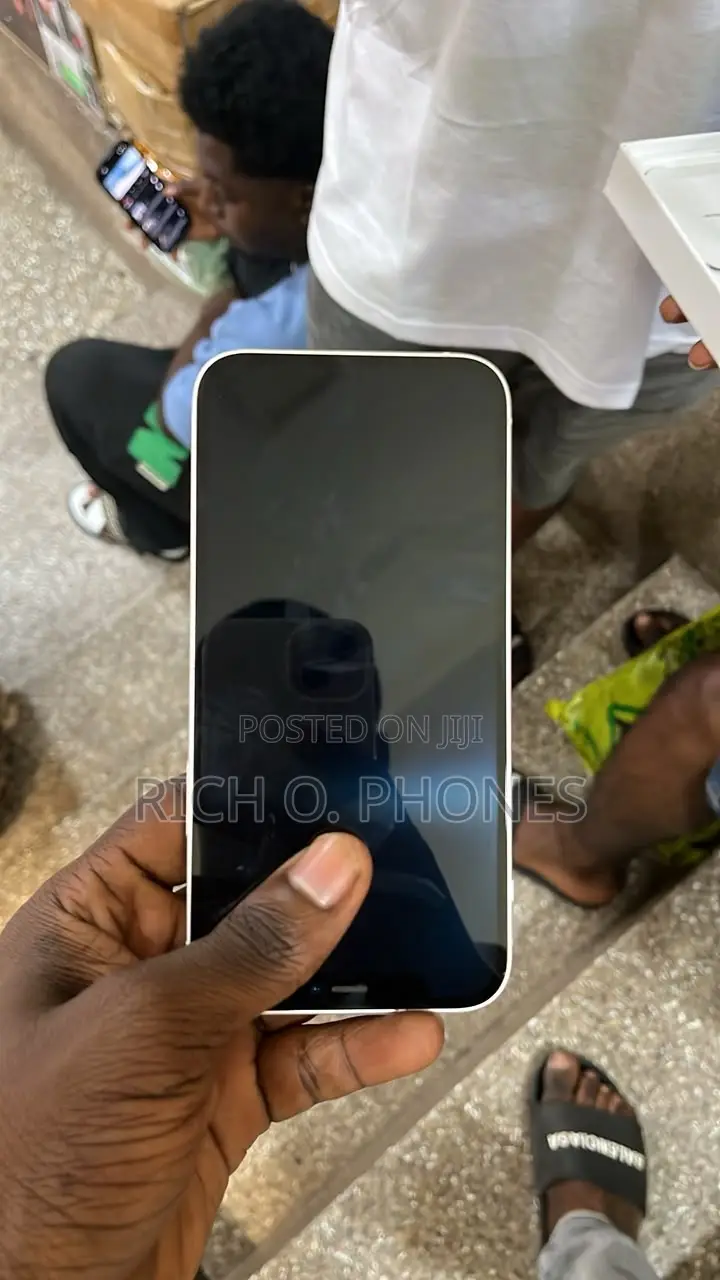 Apple iPhone 12 64 GB White